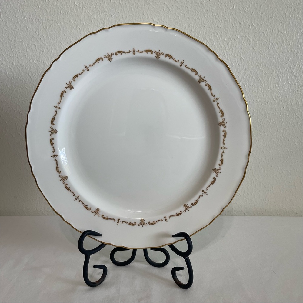 White&Gold Serving Plate Royal Worcester England Fine Bone China Gold Chantilly